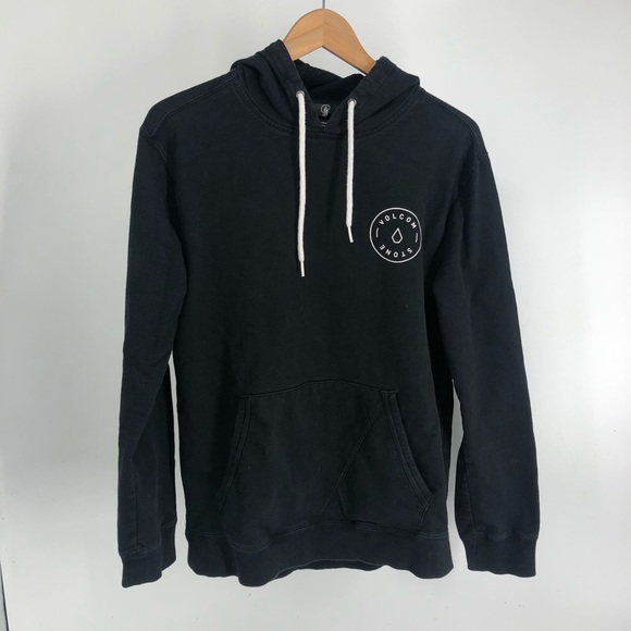 black hoodie tillys